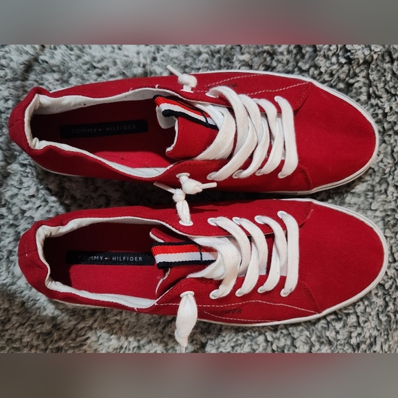 TOMMY HILFIGER Red Shoes - Picture 3 of 3